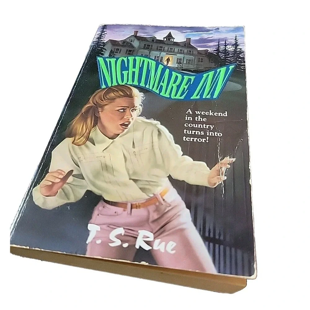 Nightmare Inn (Nightmare Inn No 1) - Paperback By Rue,‎ T S (1st Printing)